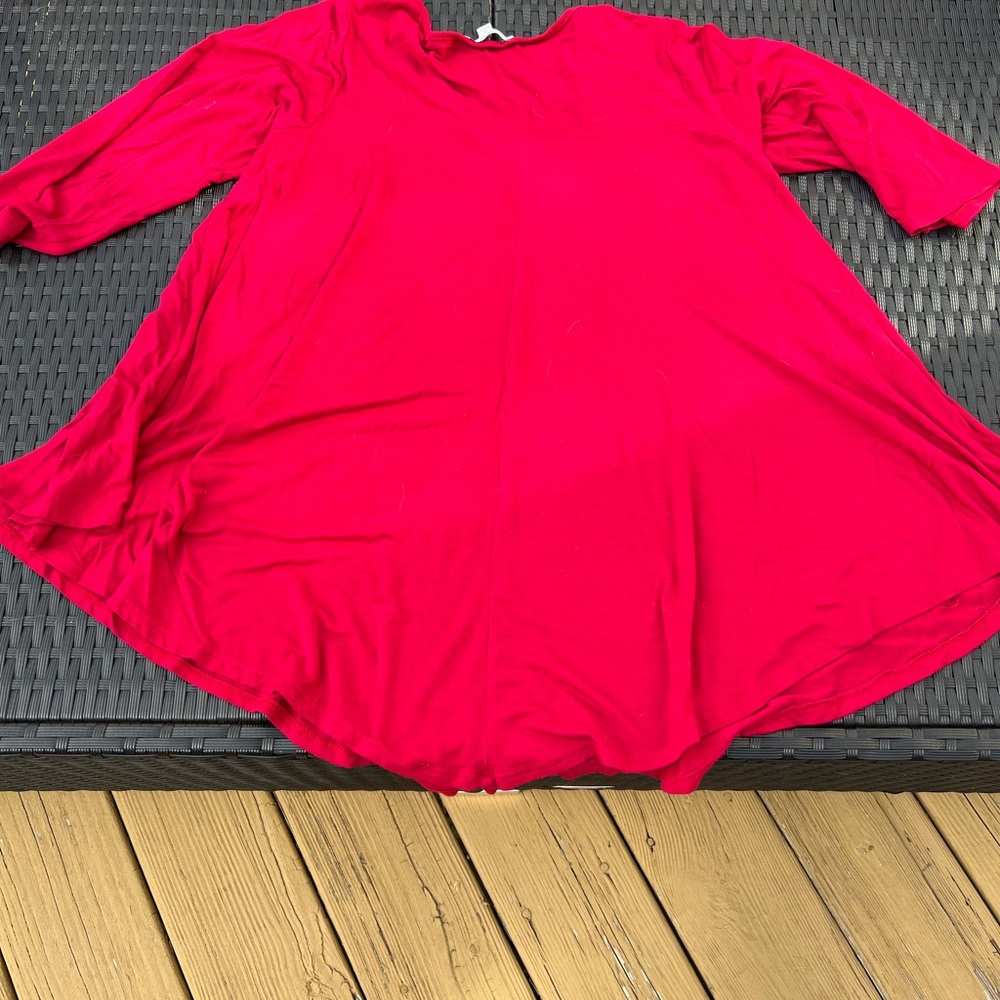 Green Envelopes women’s shirt